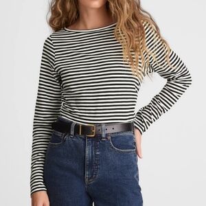 Ruched Crewneck Long-Sleeve Tee in Soft Slub